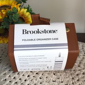 Brookstone Foldable Organizer Case